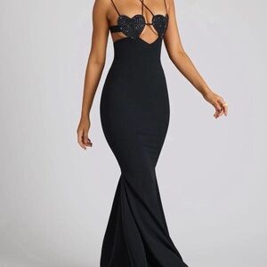 Elegant Black Evening Gown